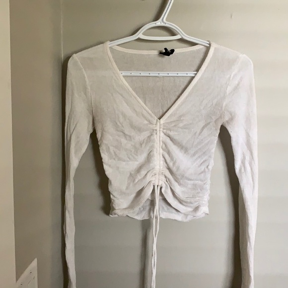 white scrunch urban outfitters top - Picture 1 of 1